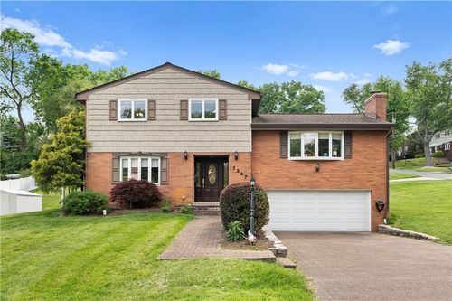 2347 Casswell Dr, Bethel Park, PA, 15102-1963 | Card Image