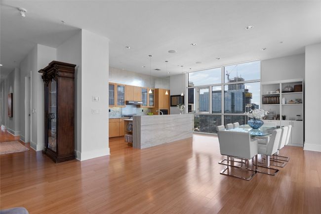 APT-2912 - 555 E 5 Th St, Condo with 3 bedrooms, 4 bathrooms and 2 parking in Austin TX | Image 17