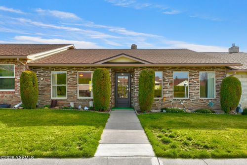 apt-25-215 N 56th Ave, Yakima, WA, 98908-5101 | Card Image