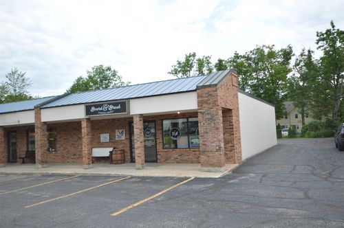 1326 W South Airport Rd, Traverse City, MI, 49686-4740 | Card Image