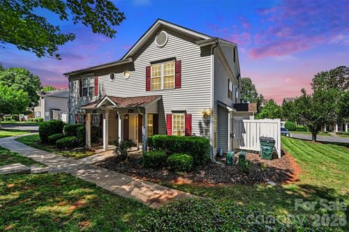 2635 Meadow Knoll Drive, Charlotte, NC, 28269 | Card Image