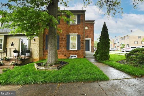 4702 Forestdale Dr, FAIRFAX, VA, 22032-3504 | Card Image