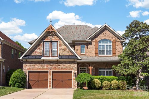 2279 Barrowcliffe Dr Nw, Concord, NC, 28027-3325 | Card Image