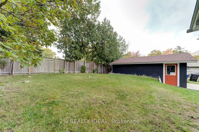 141 River Rd E, House other with 2 bedrooms, 2 bathrooms and 7 parking in Wasaga Beach ON | Image 34
