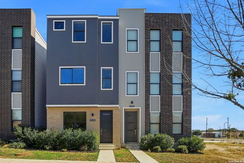 7-7940 Kennedy Hl, San Antonio, TX, 78235-4440 | Card Image