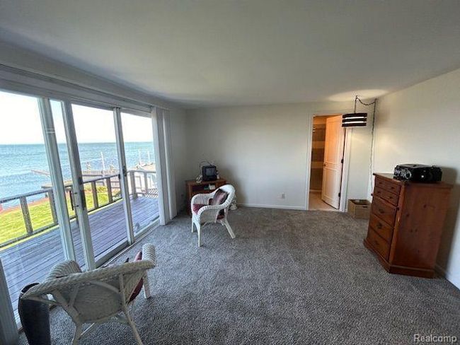 32241 N River Rd, House other with 3 bedrooms, 2 bathrooms and null parking in Harrison Twp MI | Image 36