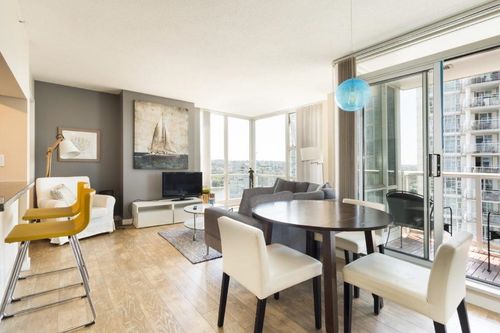 2802-193 Aquarius Mews, Vancouver, BC, V6Z2Z2 | Card Image