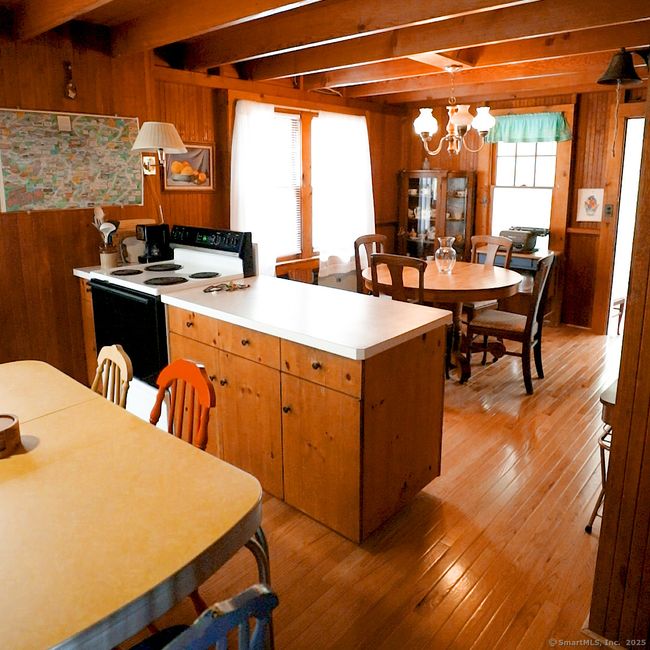 31 Meriden Road, House other with 4 bedrooms, 2 bathrooms and 3 parking in Old Lyme CT | Image 11