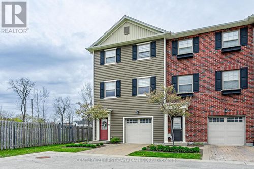 61-1040 Coronation Drive, London North (North I), ON, N6G0R8 | Card Image