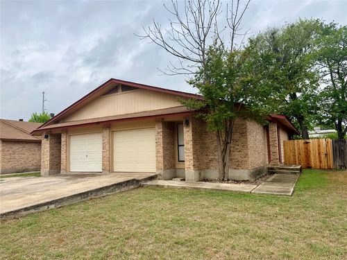 1309 Barbara Dr, San Marcos, TX, 78666-8089 | Card Image