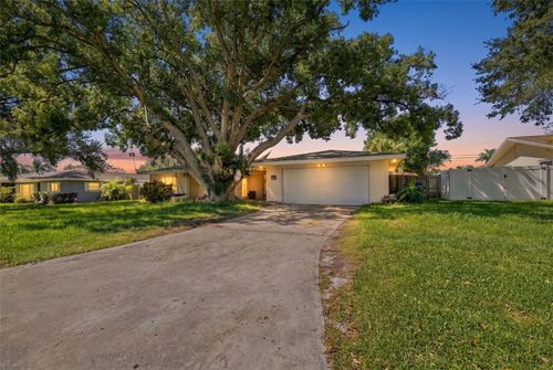 1356 Woodcrest Ave, CLEARWATER, FL, 33756-3600 | Card Image