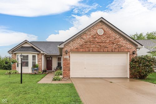 2369 Orchard Creek Dr, Columbus, IN, 47201-1410 | Card Image