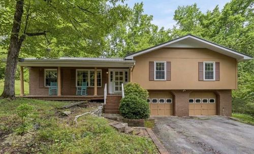 213 Maple Way, Ringgold, GA, 30736-5233 | Card Image
