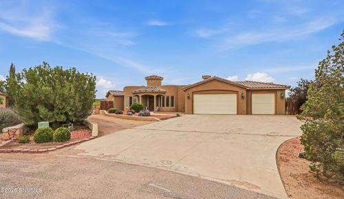 810 Banna Ct, Las Cruces, NM, 88005-4664 | Card Image