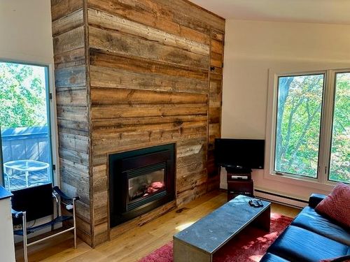 44-55 Hobbit Hl, Warren, VT, 05674-4539 | Card Image