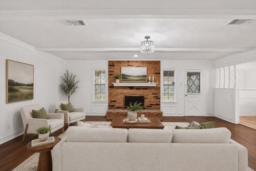 2132 Sandy Ln, Irving, TX, 75060-5641 | Card Image