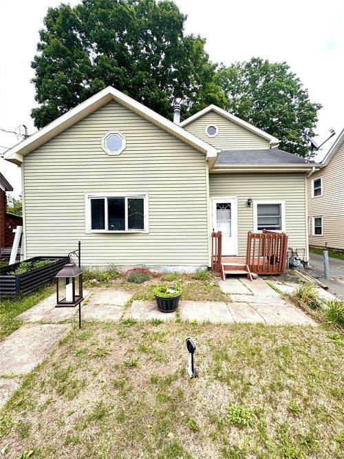 26 Peenpack Trl, Huguenot, NY, 12746-5011 | Card Image