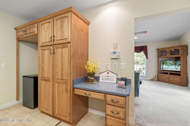 $1, 500 credit for Fridge and Microwave | Image 14