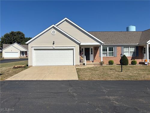 7035 Harvey Ave Nw, North Canton, OH, 44720-8839 | Card Image