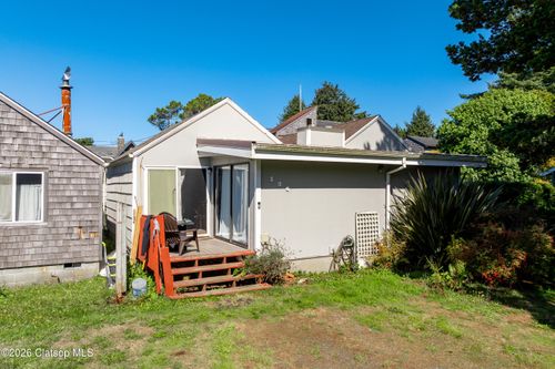 136 E Jefferson St, Cannon Beach, OR, 97110-3095 | Card Image