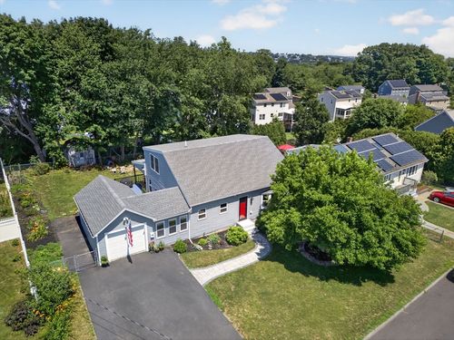 17 Rockwood Ln, Lawrence, MA, 01843-1943 | Card Image