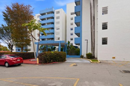 806-5050 Nw 7th St, Miami, FL, 33126-3451 | Card Image