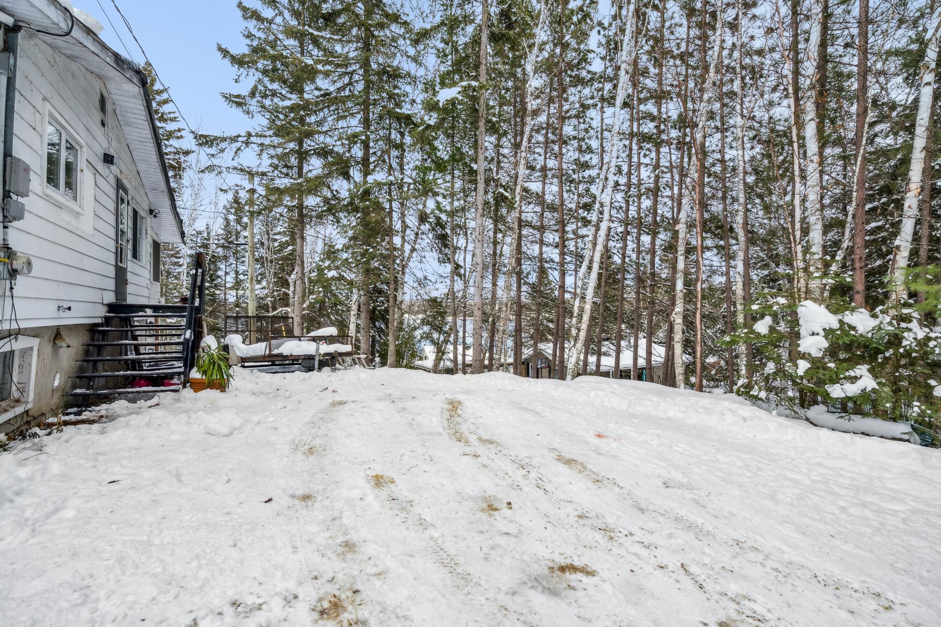 Residential in Saint-Michel-des-Saints 5