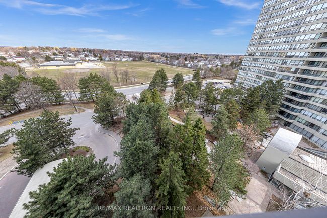 907 - 24 Hanover Rd, Condo with 2 bedrooms, 2 bathrooms and null parking in Brampton ON | Image 18