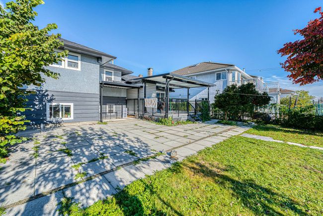 7768 18th Ave, House other with 6 bedrooms, 3 bathrooms and 2 parking in Burnaby BC | Image 21