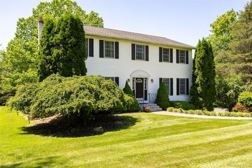 90 Leo Ln, Poughquag, NY, 12570-5413 | Card Image