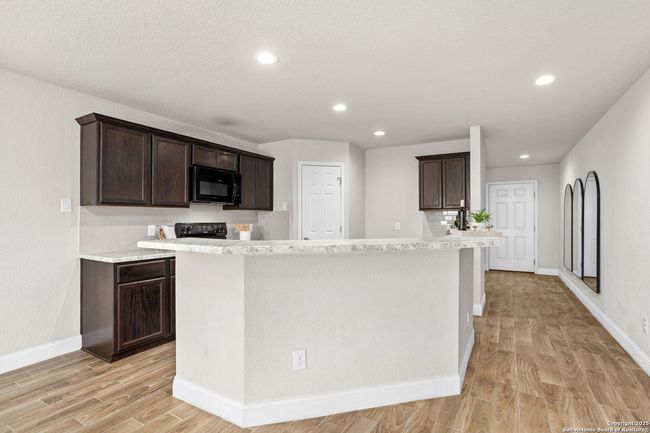 14415 Rockhouse Rd, House other with 3 bedrooms, 3 bathrooms and null parking in Elmendorf TX | Image 9