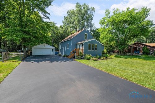 5941 Acres Rd, Sylvania, OH, 43560-1504 | Card Image