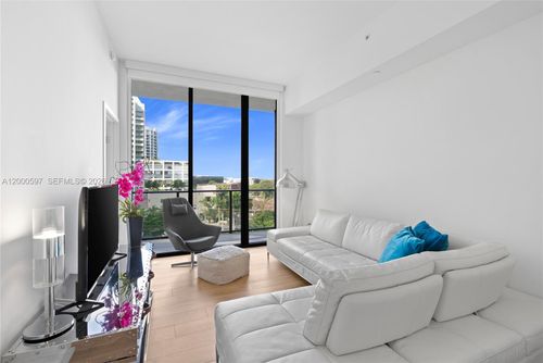 615-2678 Tigertail Ave, Miami, FL, 33133 | Card Image