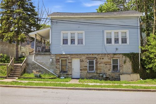 13 Mill St, Le Roy, NY, 14482-1011 | Card Image