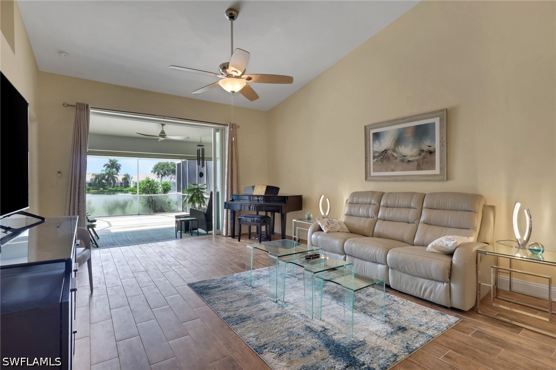 Residential in Naples 4