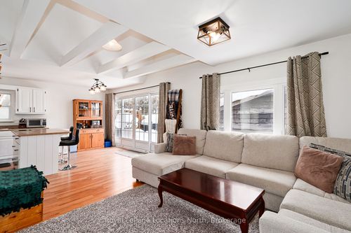 46 4th St, Midland, ON, L4R3S8 | Card Image