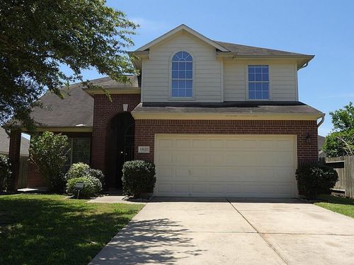 15127 Brookwood Bridge Ln, Sugar Land, TX, 77498-2143 | Card Image