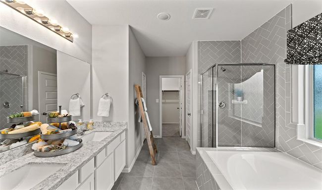 Relaxing owner's bath (*Photo not of actual home and used for illustration purposes only.) | Image 13