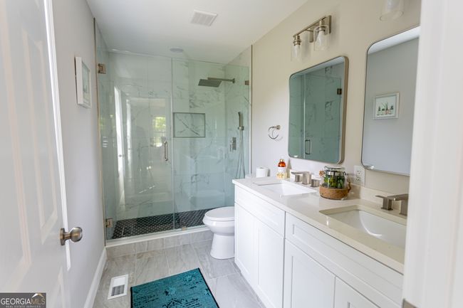 1073 We King Rd, House other with 3 bedrooms, 3 bathrooms and 3 parking in Commerce GA | Image 25