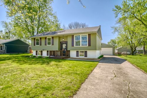 715 Cheyenne Dr, Lowell, IN, 46356-1625 | Card Image