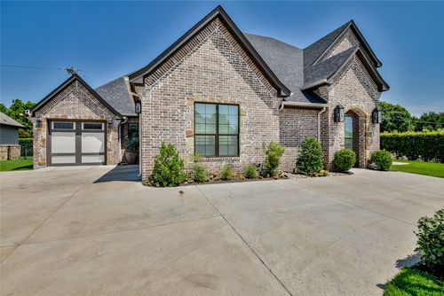 1001 Quarry Ct, Granbury, TX, 76048-1134 | Card Image