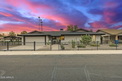 617 E Ellis Dr, Tempe, AZ, 85282-6931 | Card Image