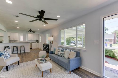 2825 Woodland Ave, Norfolk, VA, 23504-3733 | Card Image