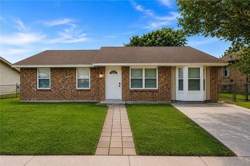2031 Sauvage Street, Marrero, LA, 70072 | Card Image