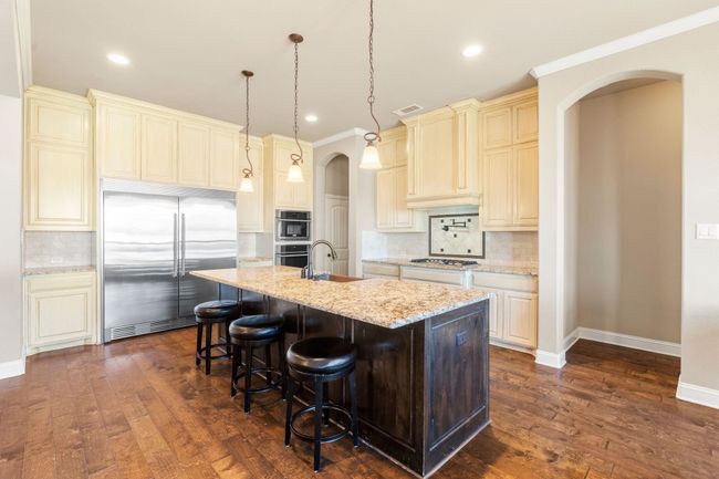 617 Zmolek Rd, House other with 3 bedrooms, 3 bathrooms and null parking in Ennis TX | Image 10