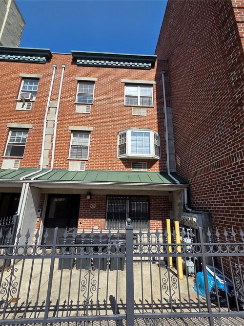 2471 B Crotona, New York, NY, 10458 | Card Image