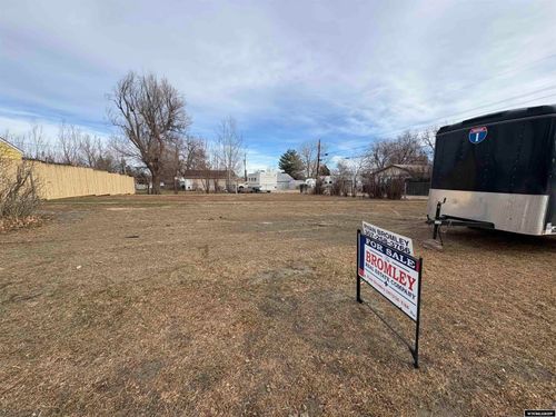 525 Swanton Ave, Casper, WY, 82609-2126 | Card Image