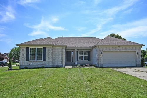 823 Autumn Ct, Trenton, OH, 45067-9646 | Card Image