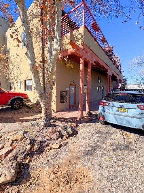 ste-e-901 W San Mateo Rd, Santa Fe, NM, 87505-3972 | Card Image