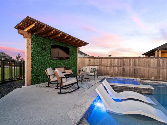 9715 Migrant Hawker Ct, House other with 4 bedrooms, 3 bathrooms and 2 parking in Conroe TX | Image 4